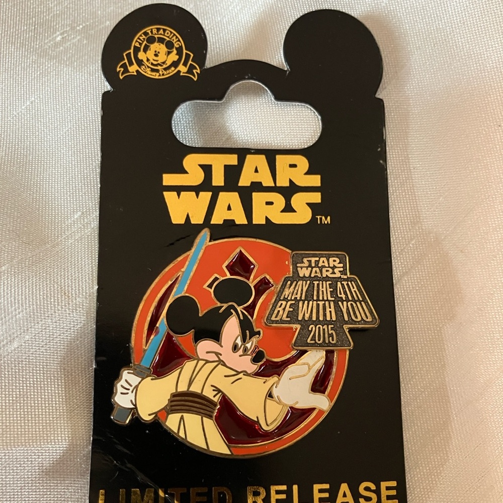 Disney Star Wars May the 4th Limited Release Trading Pin 2015